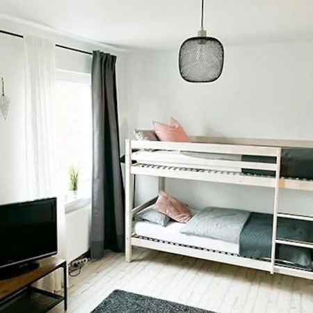 Modernes Apartment Mit Balkon Free Parking Netflix Celle Exterior foto