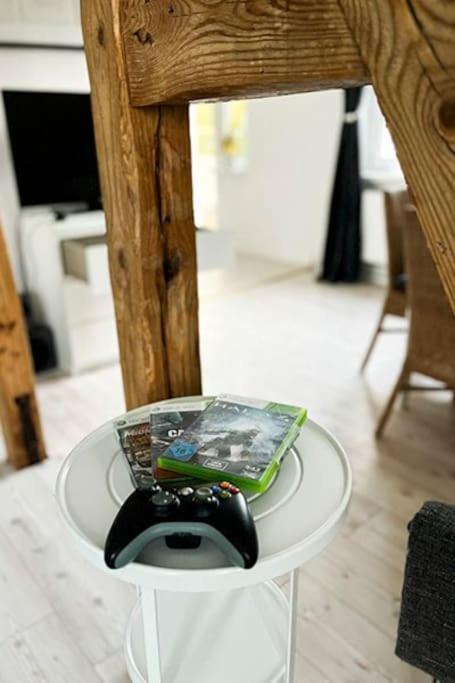 Modernes Apartment Mit Balkon Free Parking Netflix Celle Exterior foto