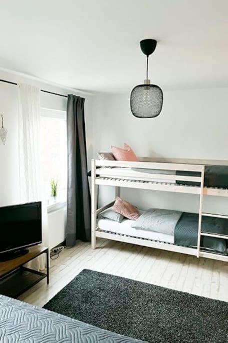 Modernes Apartment Mit Balkon Free Parking Netflix Celle Exterior foto
